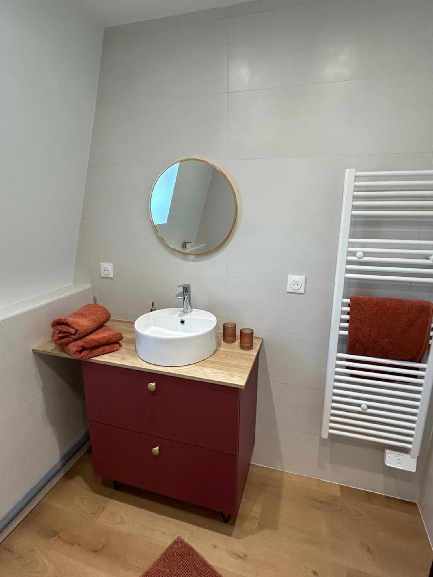 Maison 2 Chambres Avec Parking Et Jardin Noyon Extérieur photo